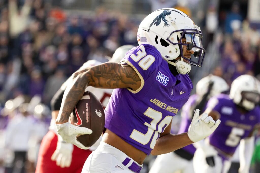 Last year, the Buffs' defense was historically bad. This year, they’ve added NFL-caliber talent like Gideon Lampron and Liona Lefau. We dive into the breadcrumbs to project Robert Livingston’s starting 11 before spring ball even begins.